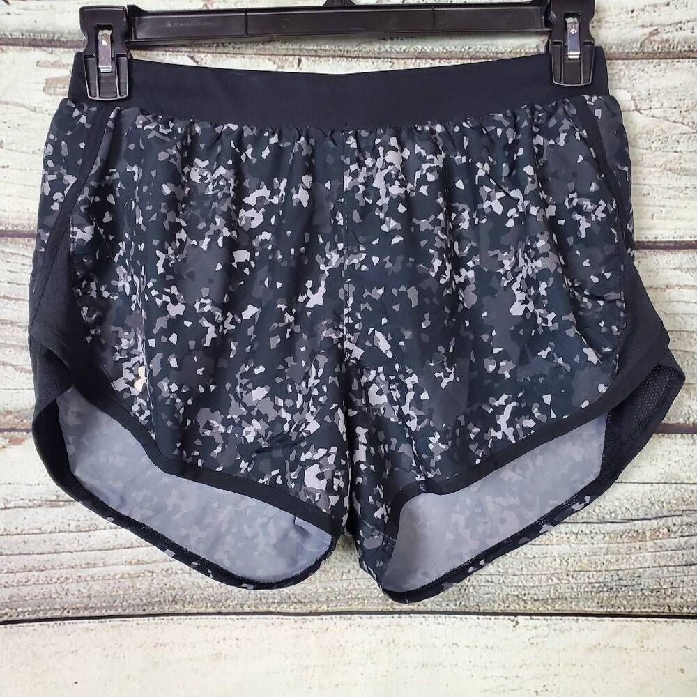 Under Armour HeatGear Women’s Running Shorts Black Gray Print Size M